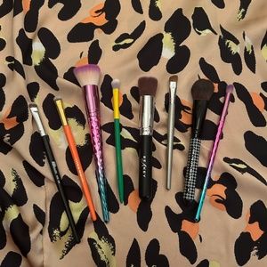 💗 2 for $25 💗 Makeup brush bundle! Luna Magic, Beauty Creations, and more!